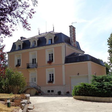 La Maison Ribotteau L'Isle-Jourdain  Экстерьер фото